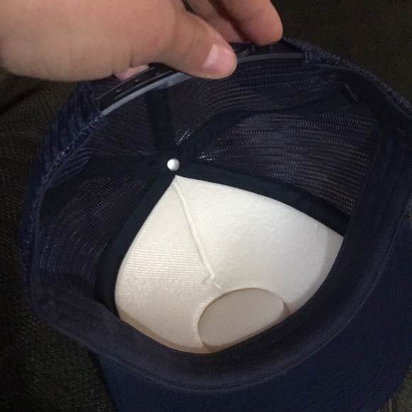 NWOT Alaskan Brewing Trucker Hat - Picture 3 of 4